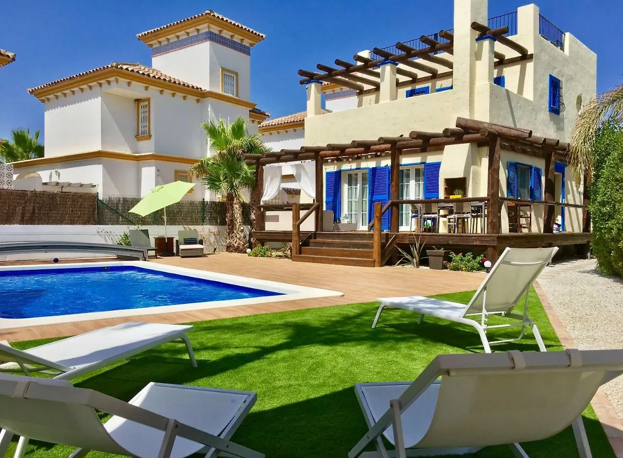 Villa La Caleta 베라